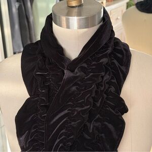 NWT Ann Taylor Black Ruffled Ruched Velvet Scarf 🧣Vintage